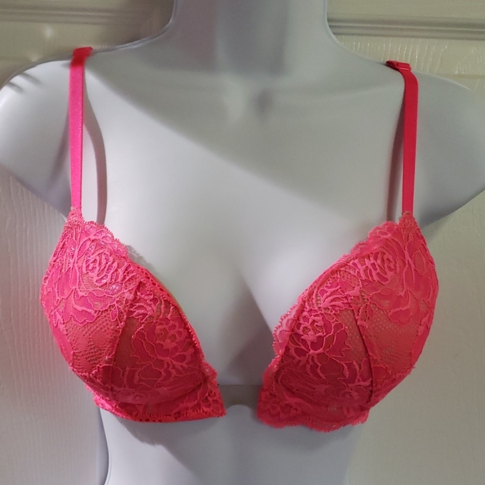 VICTORIA'S SECRET BRA  PUSH UP  bra